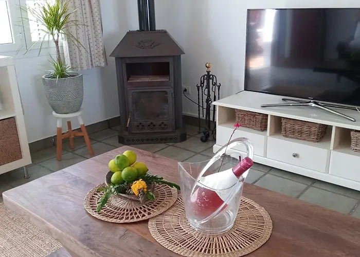 Casa Strelitzia Villa Nazaret