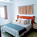 Casa Strelitzia *